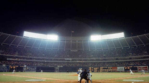 1974-0408-Hank-Aaron-001095219.jpg